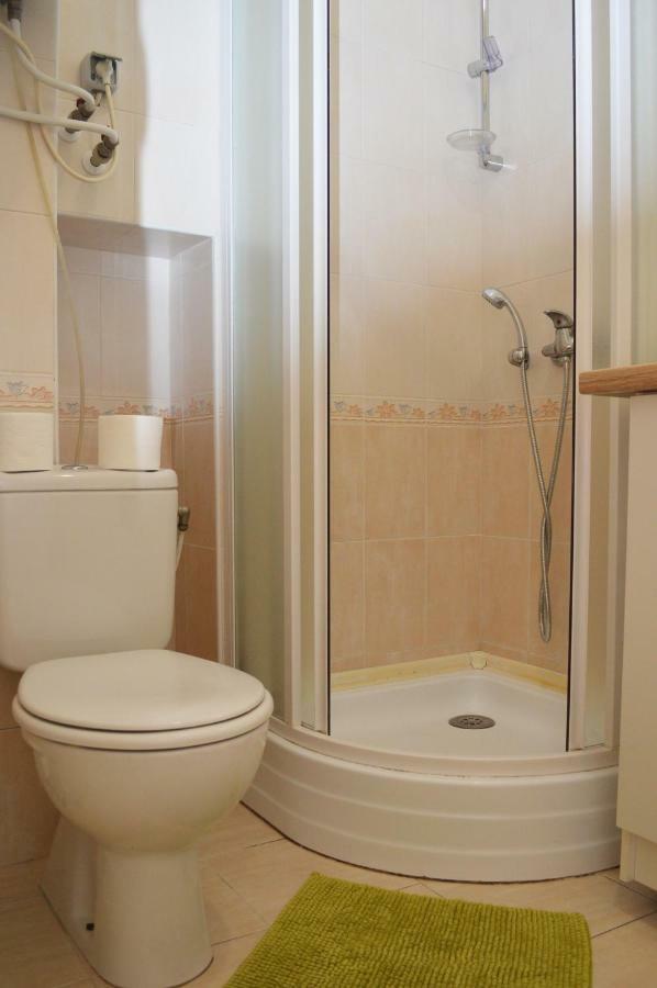 Owl Home Odessa Cozy Spacious Apartment In A Quiet Center Between Deribasovskaya And Privoz Екстер'єр фото