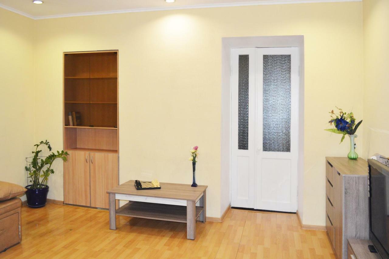 Owl Home Odessa Cozy Spacious Apartment In A Quiet Center Between Deribasovskaya And Privoz Екстер'єр фото